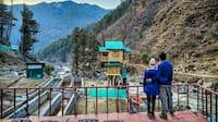 J&K Tourism : जम्मू कश्मीर में ऑफबीट टूरिस्ट डेस्टिनेशन पर बढ़ रही पर्यटकों की तादाद !